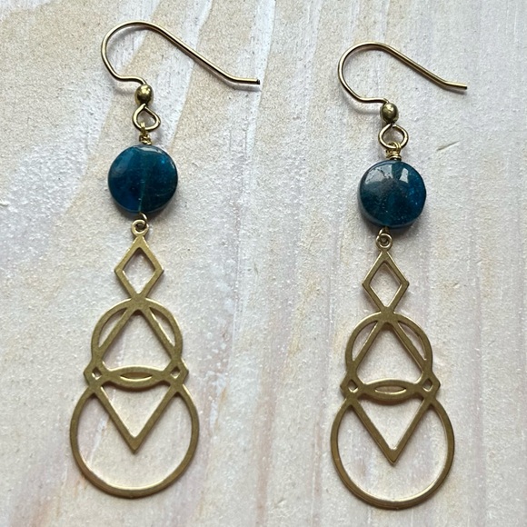 Hand Crafted Earrings Apatite Geometric Boho - 2.5” Drop - Raw Brass - NWT - Picture 3 of 3